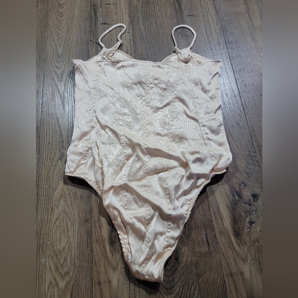 Zara Side Zip Bodysuit size medium - Picture 5 of 6
